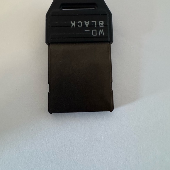 Xbox Series S with Wireless Controllers and  WD-black 512 GB - Picture 6 of 8